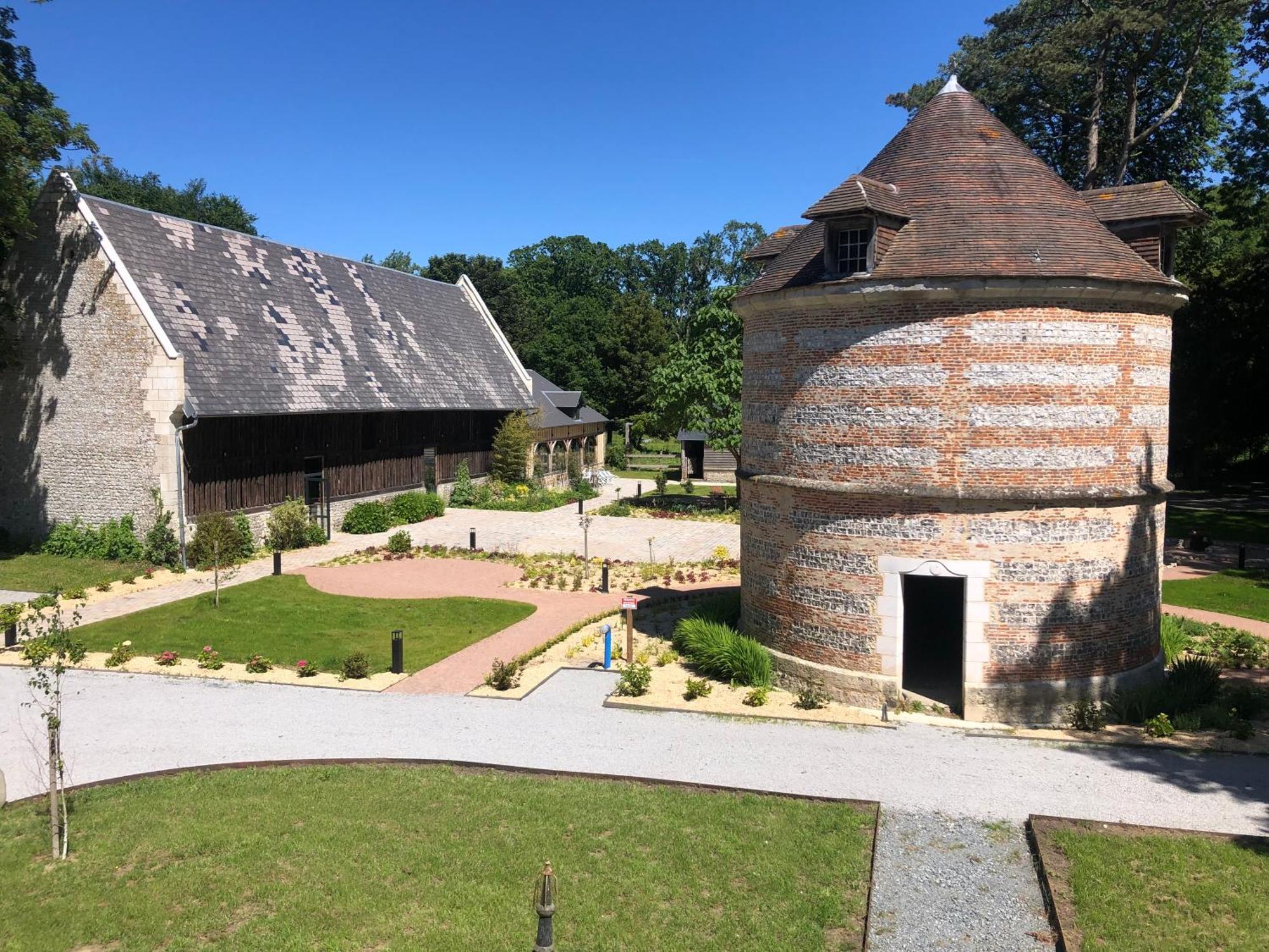 Château De Saint-clair Étretat